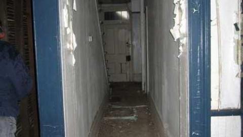 Inside - House - 06.jpg