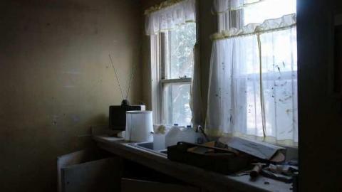 visiting beynon in december! - Beynon-House32.jpg