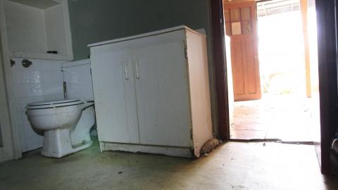 What is a "Realtors Lock"? - IMG_6265 scaled down.jpg