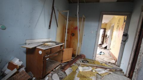 Caulked Stone - IMG_6521 scaled down.jpg