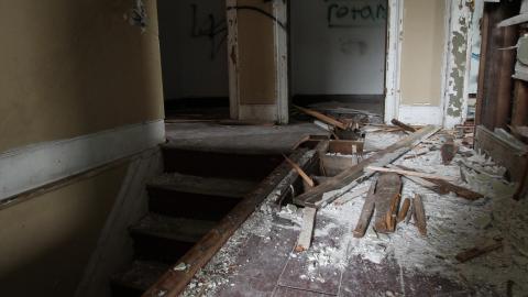 Caulked Stone - IMG_6468 scaled down.jpg