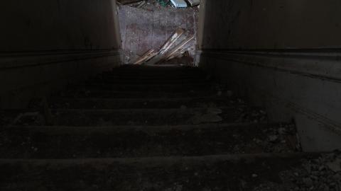 Caulked Stone - IMG_6469.JPG