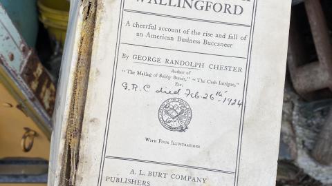 bus down fry truck - IMG_0805.JPG