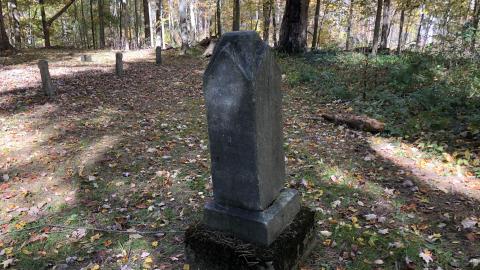 Backus Pioneer Cemetery - Backus (4)-min.JPG