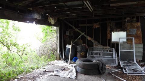 Cow Barn And Garage photo 2