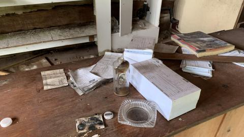 Abandoned Motel - IMG_4559.JPG