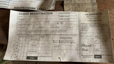 Abandoned Motel - IMG_4563.JPG