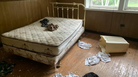 Abandoned Motel - IMG_4565.JPG