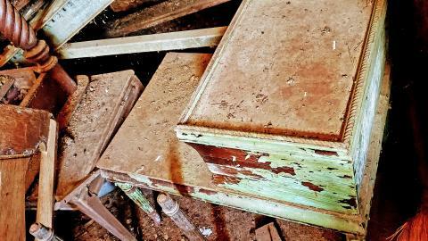 So Many Chairs - 20201107_174809.jpg