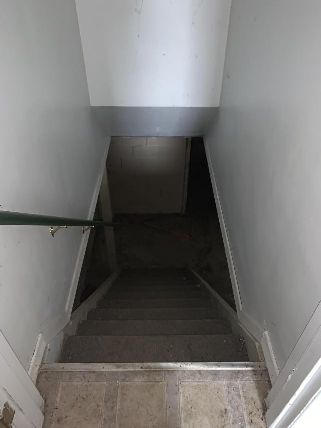 Surprise office space - IMG_8481.JPG