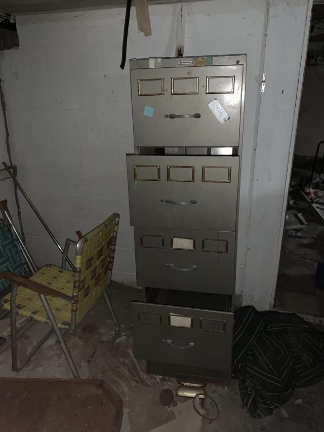 Surprise office space - IMG_8486.JPG