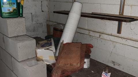 Surprise office space - IMG_8494.JPG