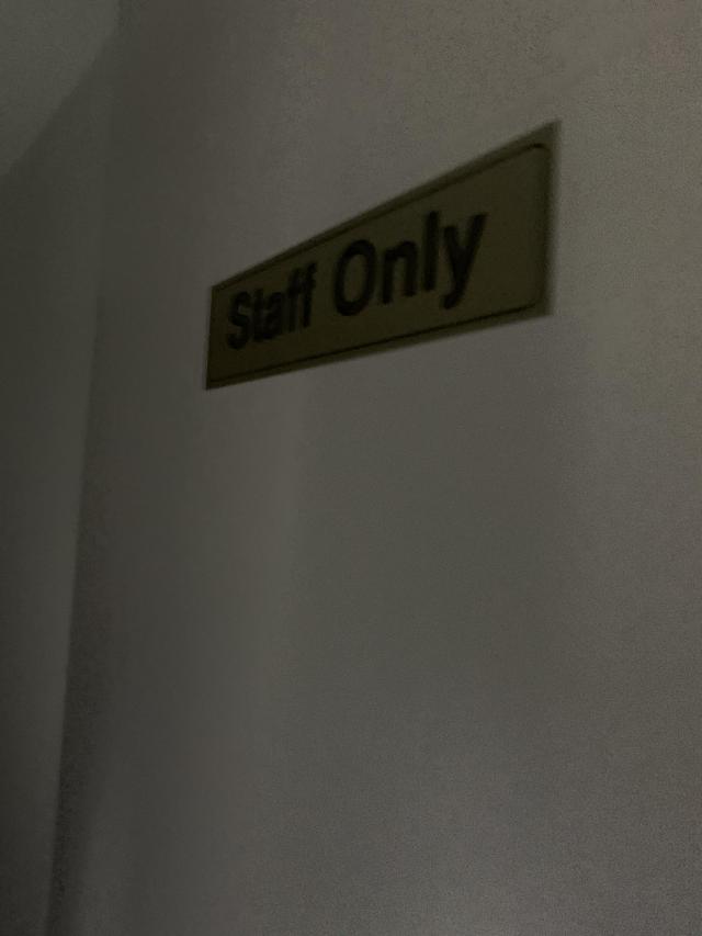 Surprise office space - IMG_8463.JPG