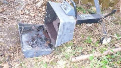 yellow house - Zoned-for-1200010.jpg