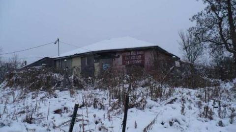 still afloat - The-Sinking-House3.jpg