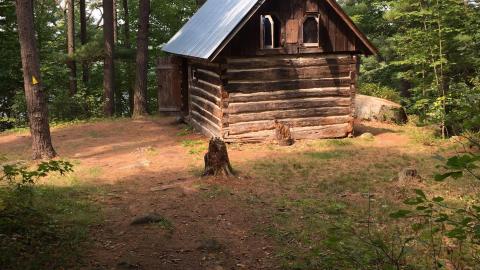 Rock Dunder Log Cabins - Dunder 01.JPG