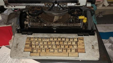 December 5 - 90's Time Capsul - IMG_0606.JPG