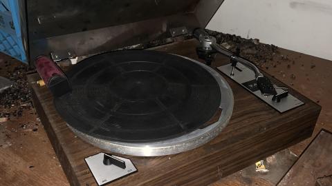 December 5 - 90's Time Capsul - IMG_0626.JPG