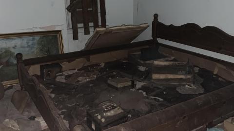 December 5 - 90's Time Capsul - IMG_0648.JPG