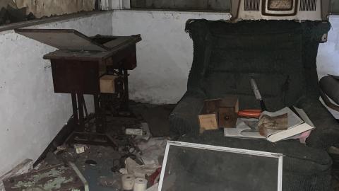 December 5 - 90's Time Capsul - IMG_0688.JPG