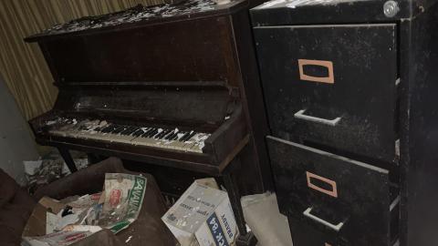 December 5 - 90's Time Capsul - IMG_0699.JPG