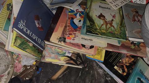 December 5 - 90's Time Capsul - IMG_0704.JPG