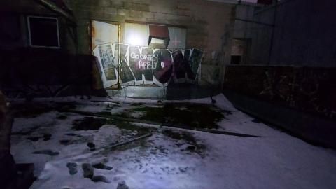 Roofs scare me - 20201205_173036.jpg