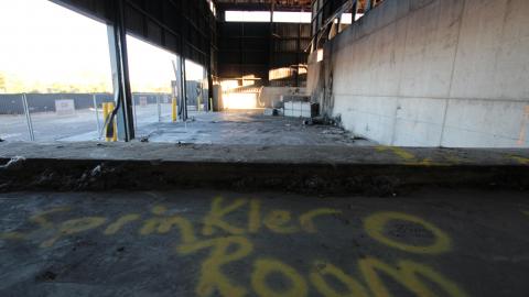 21 Hours L8er (+2months) - IMG_5999 shooped.jpg