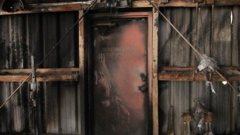 21 Hours L8er (+2months) - IMG_5994 shooped.jpg