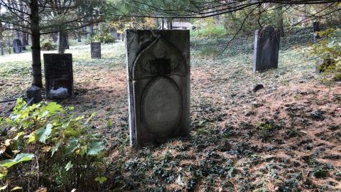 Milton Cemetery photo 5