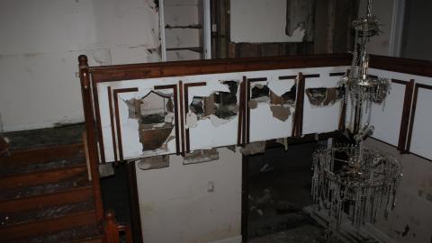 Putting the "Chandelier" Back In "Classy" - IMG_3068 shooped.jpg