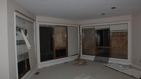 Putting the "Chandelier" Back In "Classy" - IMG_3063 shooped.jpg