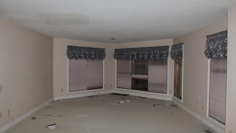 Putting the "Chandelier" Back In "Classy" - IMG_3048 shooped.jpg