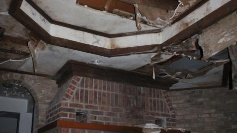 Putting the "Chandelier" Back In "Classy" - IMG_3026 shooped.jpg