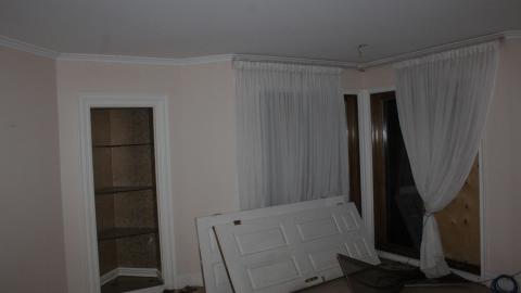 Putting the "Chandelier" Back In "Classy" - IMG_2987 shooped.jpg