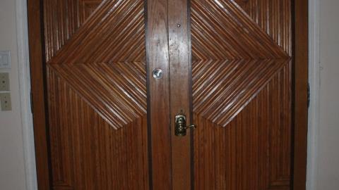 Putting the "Chandelier" Back In "Classy" - IMG_2983 shooped.jpg