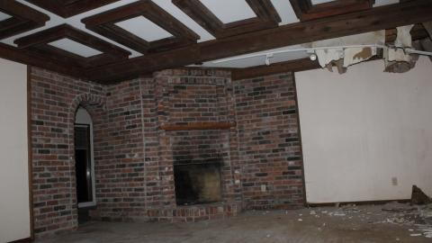 Putting the "Chandelier" Back In "Classy" - IMG_2977 shooped.jpg