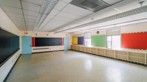 Good ol' Gertrude - AbandonedHotel-14.jpg