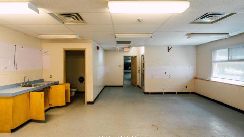 Good ol' Gertrude - AbandonedHotel-30.jpg