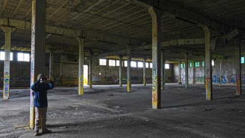 Holmes in HDR - FirstPerson01.JPG