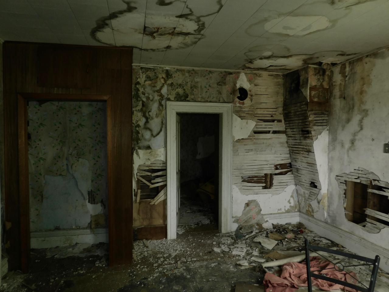 May 2020 - upstairs room 1.jpg