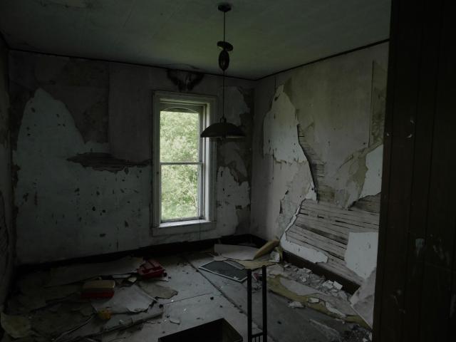 May 2020 - upstairs room 2.jpg