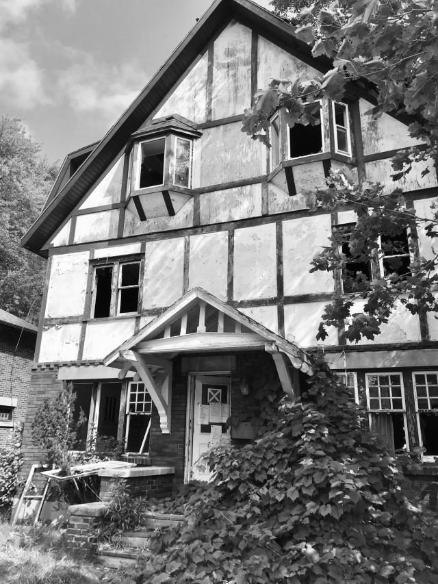 The House That Western Killed. - 424E06A3-68E8-4D36-9CC4-7900D15CF3F8.jpeg