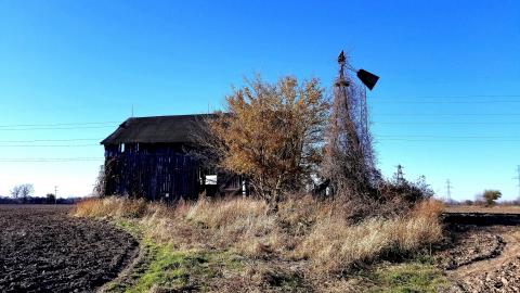 Three-Legged Barn - 20210119_180957.jpg