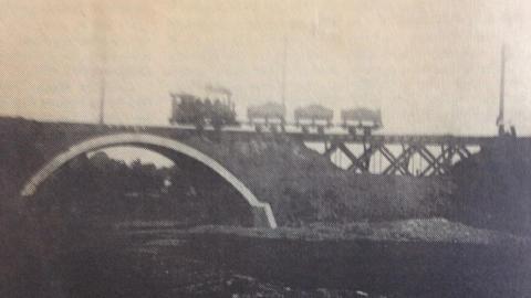 Newmarket Radial Arch - Newmarket, Ontario