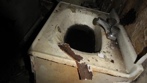 The TWICE Fire Victim Tha Day After.. - IMG_7039d.JPG