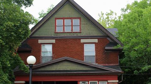 Queens Rules - 35091344004_e91b41b89c_o.jpg