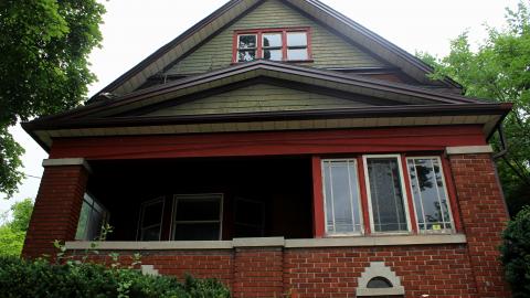 Queens Rules - 35760964022_07c64a8e30_o.jpg