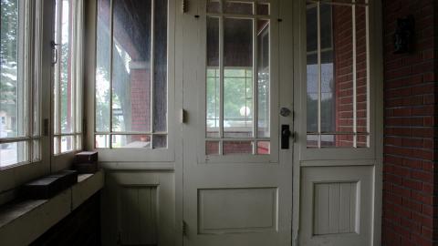 Under The Queens Rule - Kitchener, Ontario