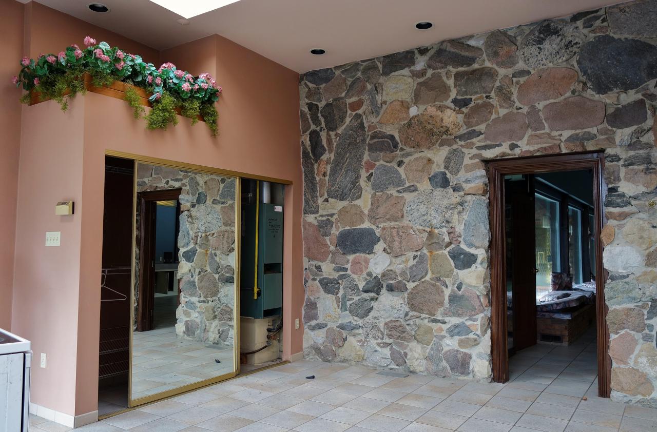 Water & Air Basement '20 - DSC05232.JPG